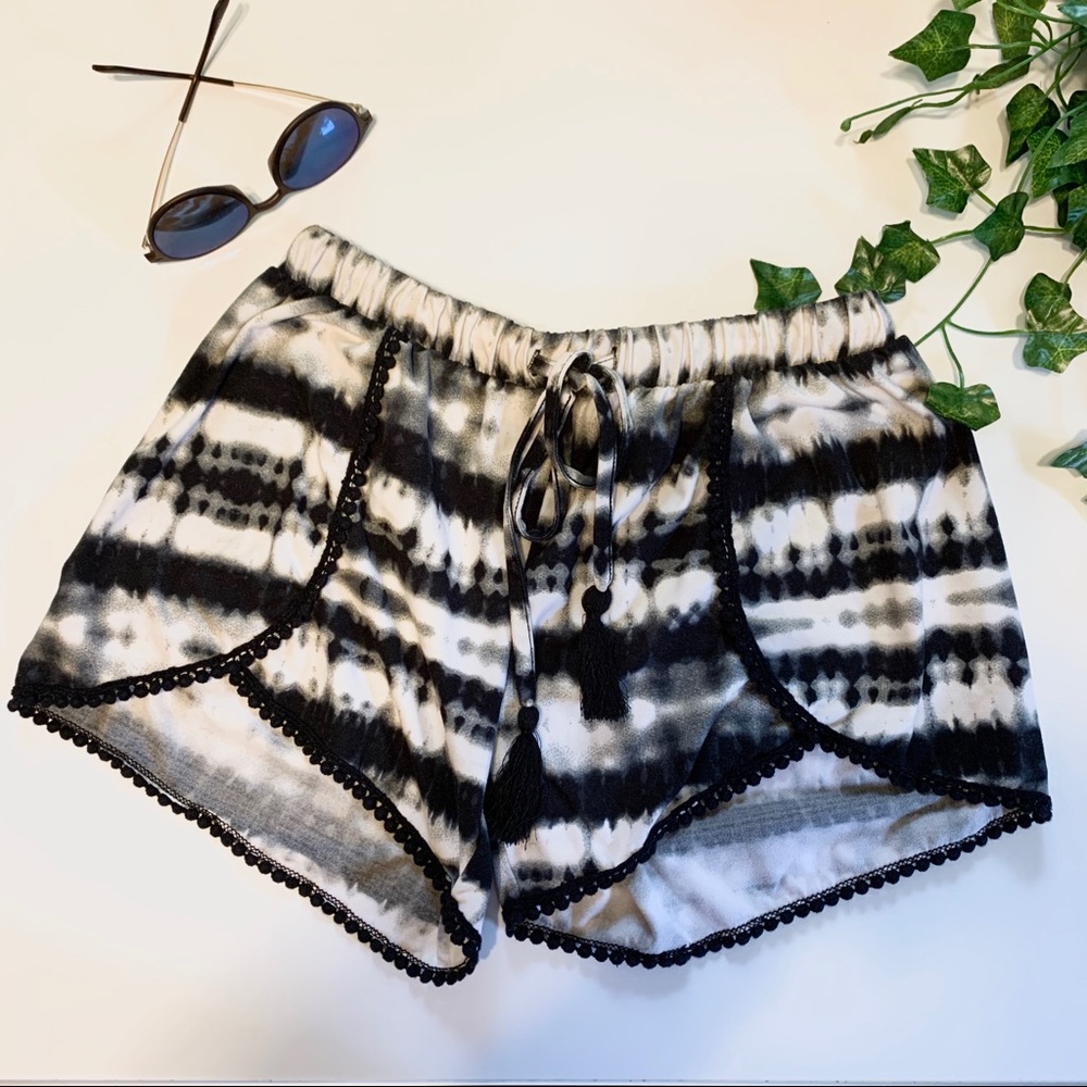 Incredibly soft patterned shorts